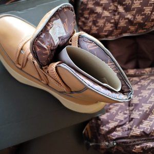 North face jacket,bag matching hats and boots